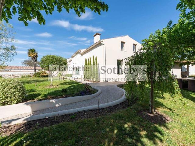 Maison 338 m2 Lagord
