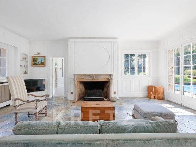 Maison 330 m2 Marnes la Coquette