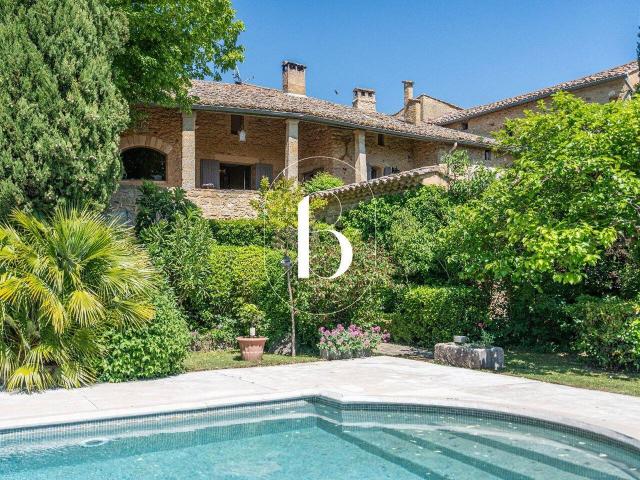 Maison 330 m2 Uzes