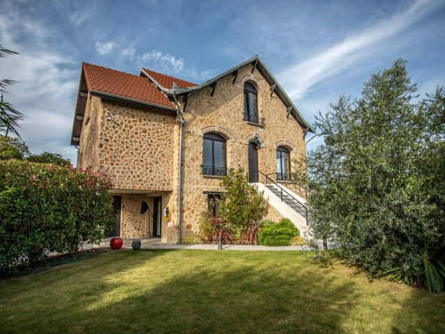 Maison 345 m2 Maurecourt