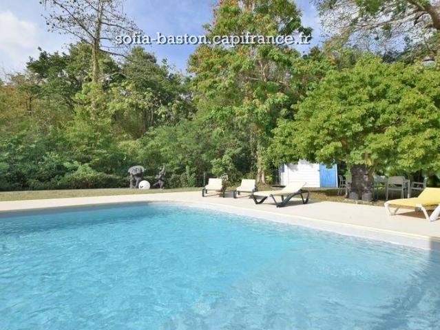 Maison 345 m2 Le Diamant