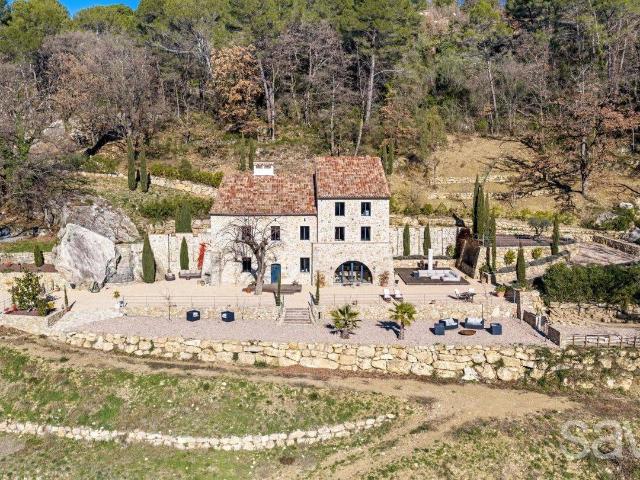 Maison 345 m2 Tourrettes
