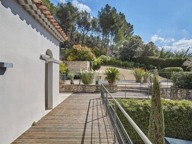 Maison 346 m2 Bouc Bel Air