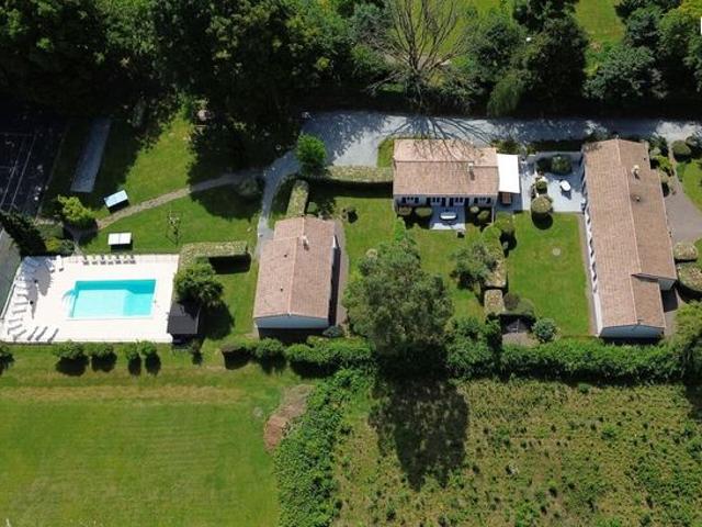 Maison 348 m² La Caillere Saint Hilaire