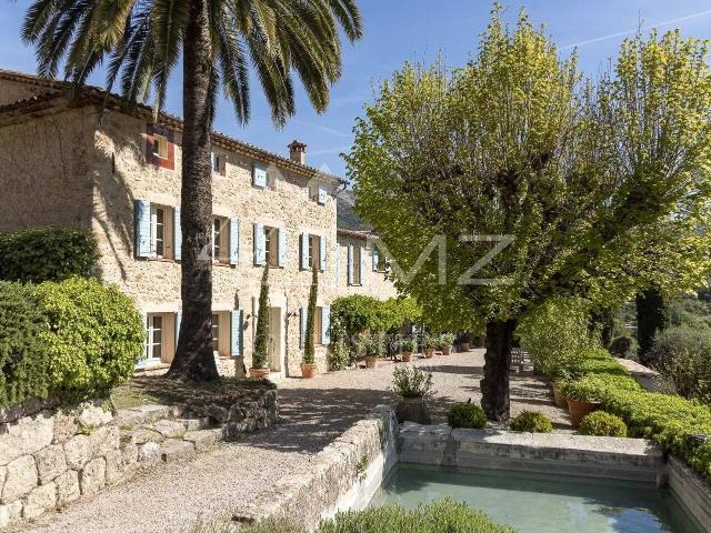 Maison 340 m2 Opio