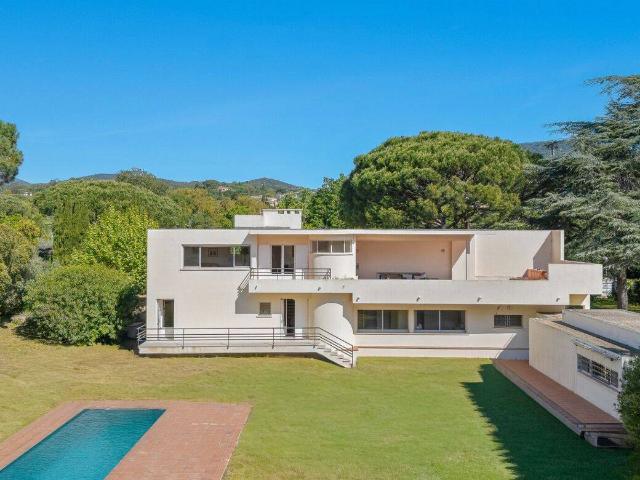 Maison 343 m2 Grimaud