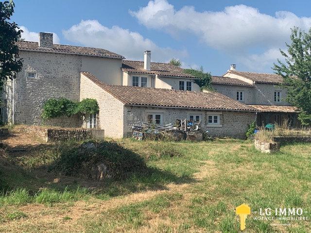Maison 34 pièces 1 093 m²