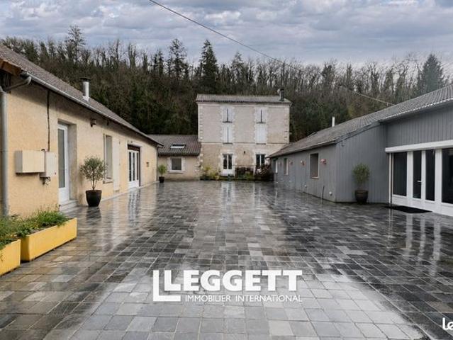 Maison 34 pièces 598 m²