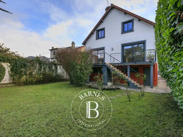 Maison avec jardin et terrasse