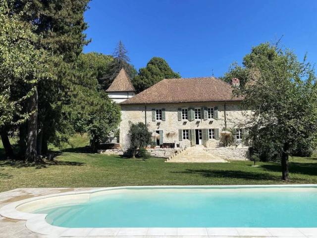 Maison 350 m2 Montanges