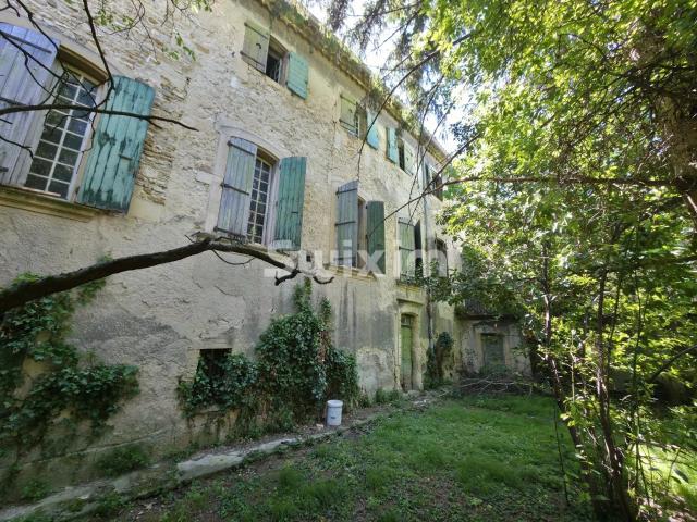 Maison 350 m²