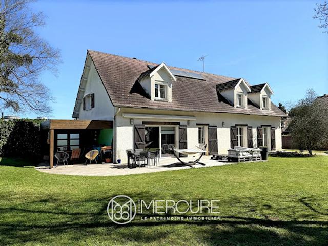 Maison avec jardin et terrasse