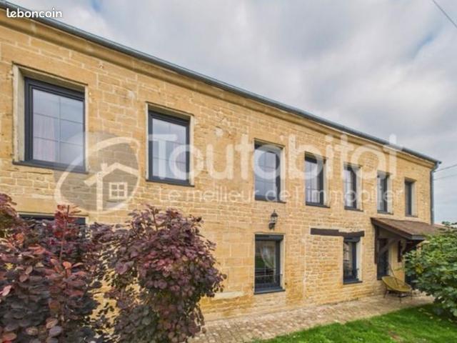 Maison 352 m² Donchery