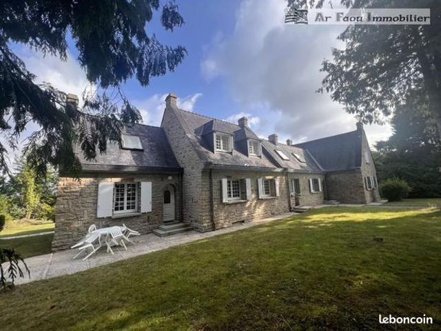 Maison 35 pièces 600 m²