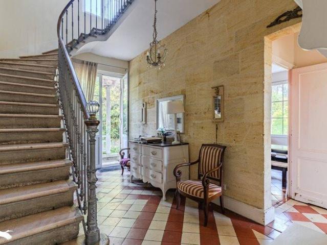 Maison 367 m2 Vayres