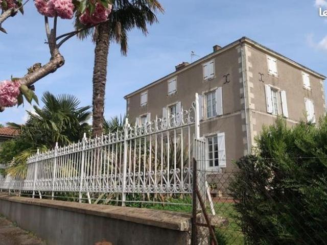 Maison 370 m² LA CHATAIGNERAIE
