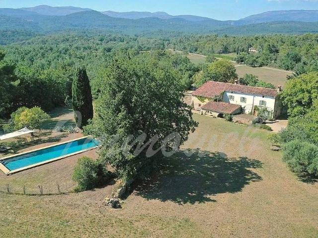 Maison 372 m2 Tourrettes