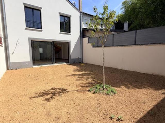 Maison avec jardin
