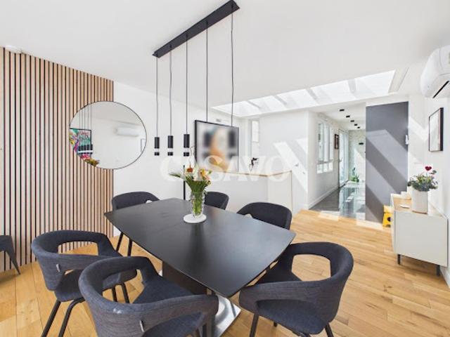 Maison contemporaine avec jardin et terrasse