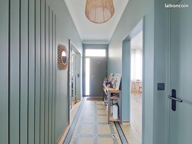 Maison 7 chambres 246 m2 avec charme de l'ancien sur belle parcelle, entre Canclaux et Zola