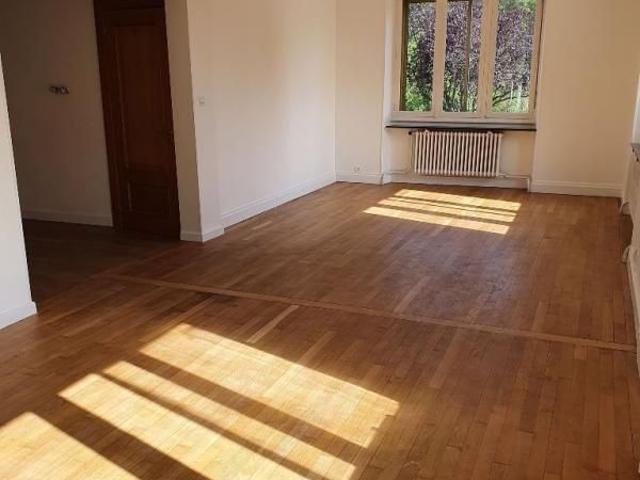 MAISON 7 pièce s 170m²