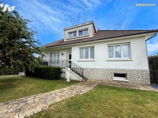 Maison 7 pièces 104 m²