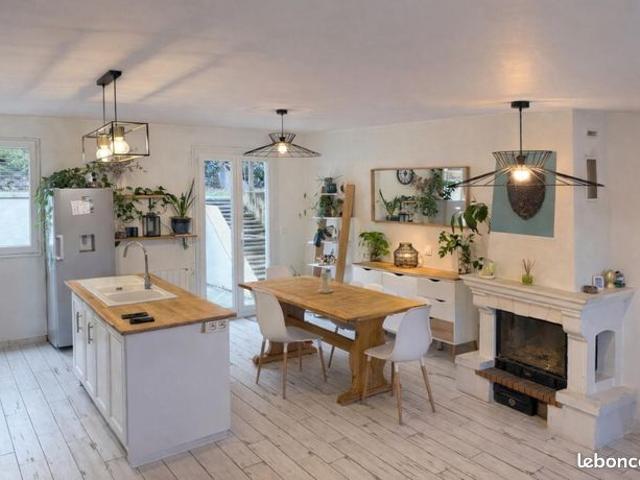 Maison 7 pièces 104 m²