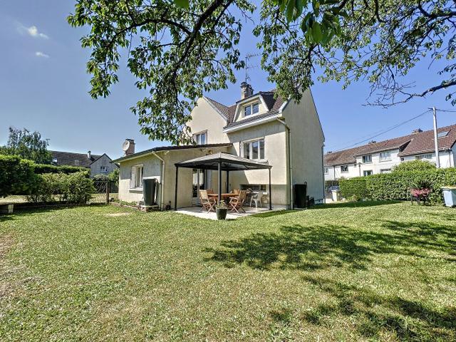 Maison 7 pièces 104 m²