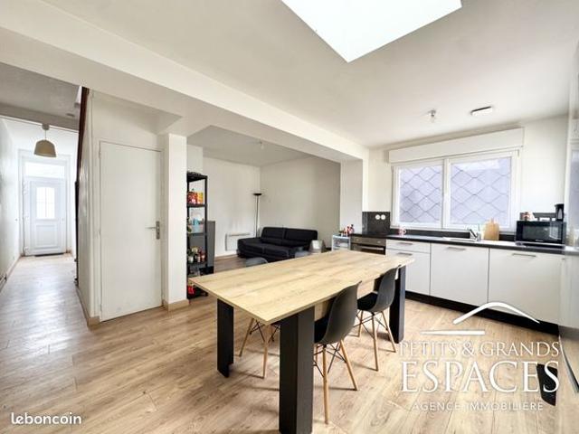 Maison 7 pièces 105 m²