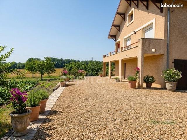 Maison 7 pièces 106 m²
