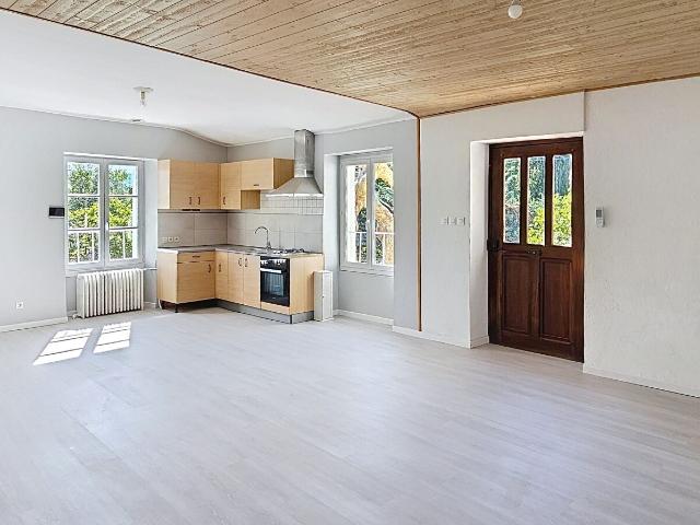 Maison 7 pièces, 106 m² à louer à Annonay 07100