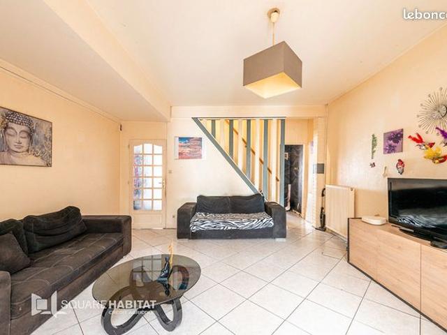 Maison 7 pièces 100 m²