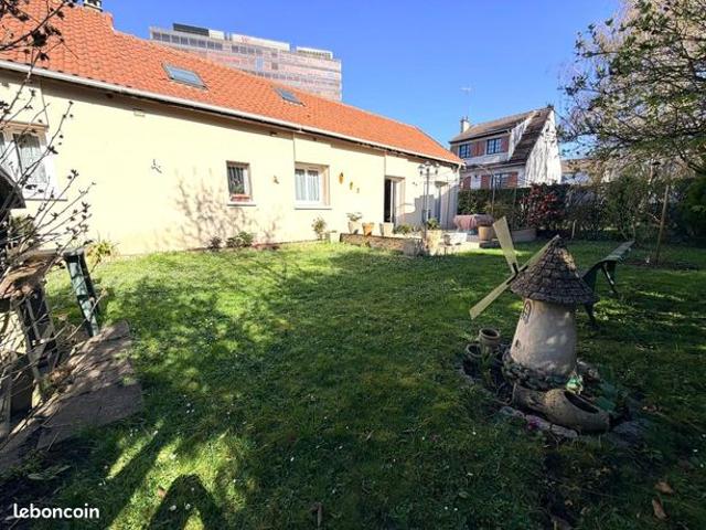 Maison 7 pièces 100 m²