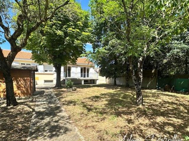 Maison 7 pièces 101 m²