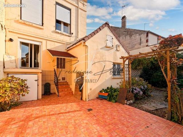 Maison 7 pièces 115 m²