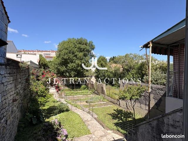 Maison 7 pièces 110 m²