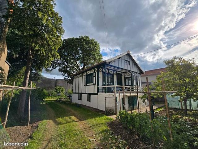 Maison 7 pièces 111 m²