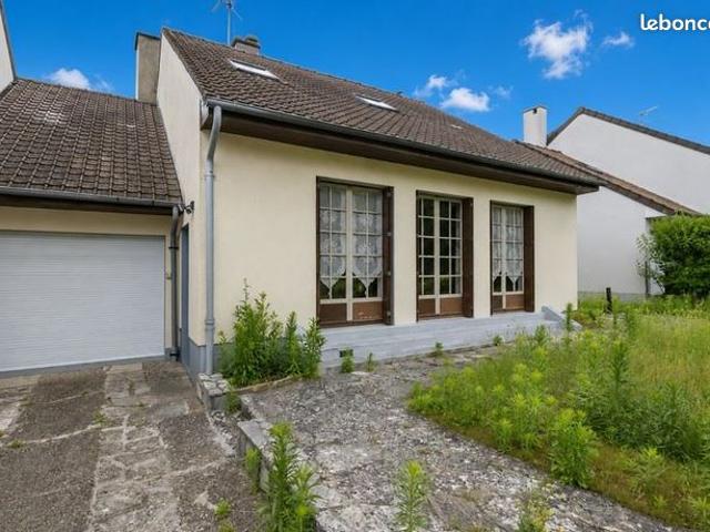 Maison 7 pièces 121 m²