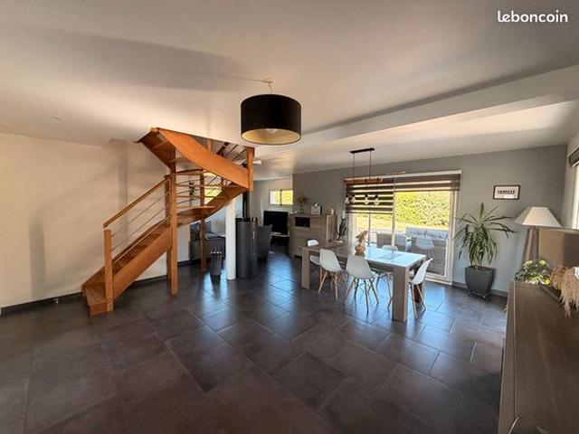 Maison 7 pièces 124 m²
