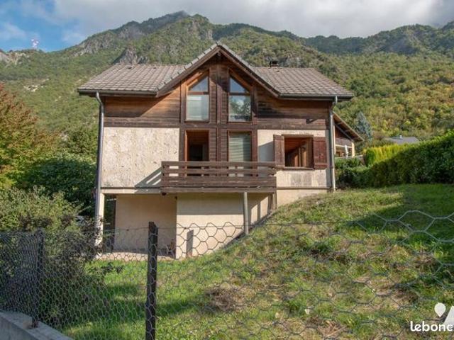 Maison 7 pièces 124 m²