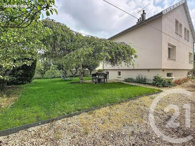 Maison 7 pièces 127 m²