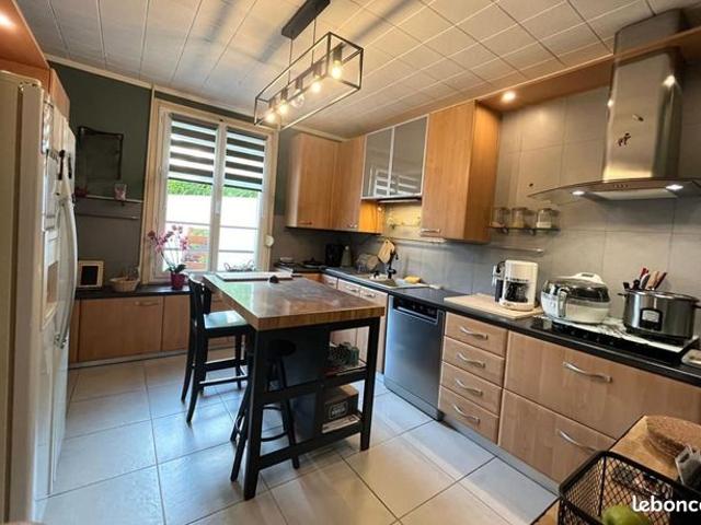 Maison 7 pièces 128 m²