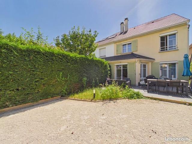 Maison 7 pièces 120 m²