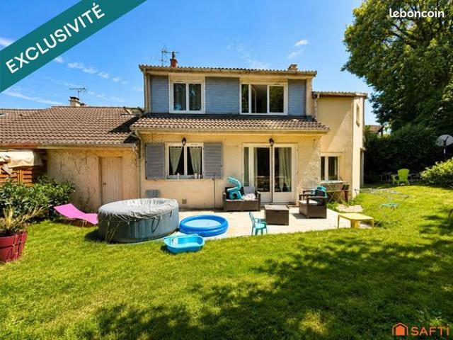Maison 7 pièces 120 m²