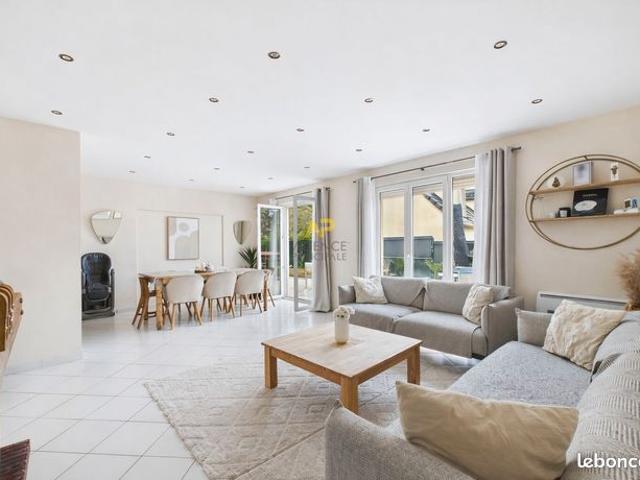 Maison 7 pièces 120 m²