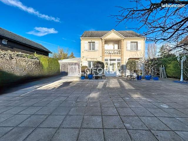 Maison 7 pièces 120 m²