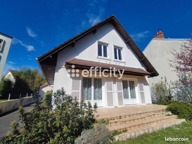 Maison 7 pièces 120 m²
