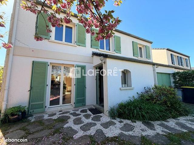 Maison 7 pièces 120 m²