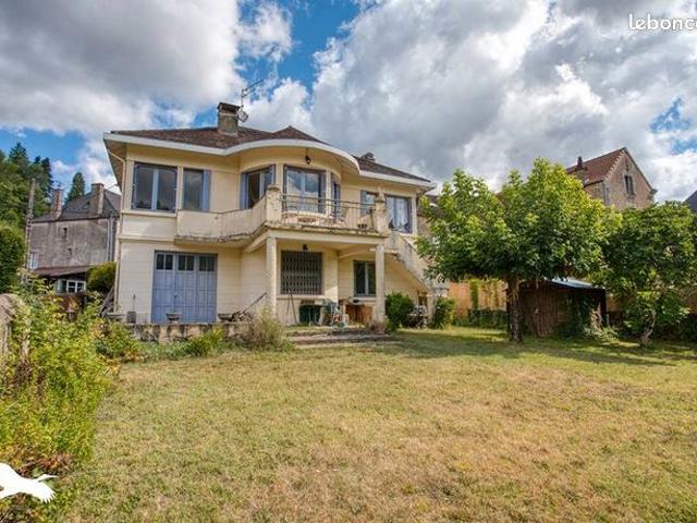 Maison 7 pièces 121 m²