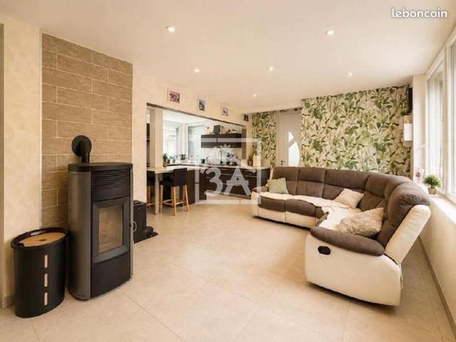 Maison 7 pièces 121 m²